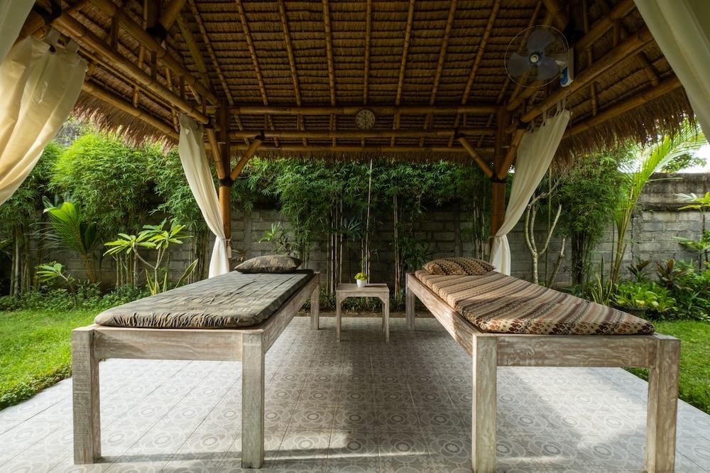 Kubu Kak Dudung Villas Jimbaran Екстериор снимка